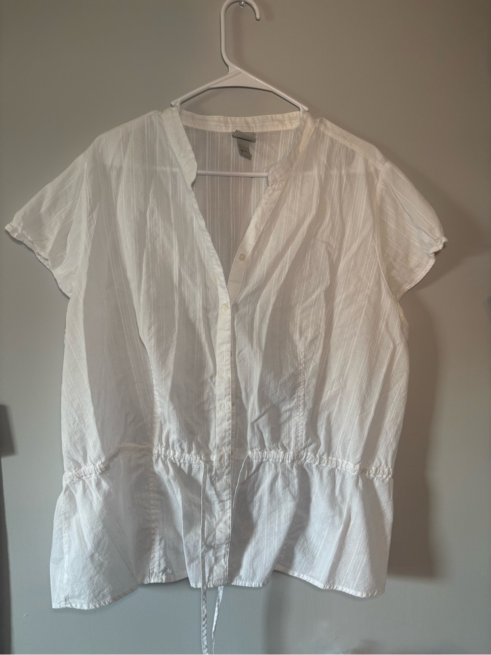 100% Cotton Merona Lightweight White Button-Front Women’s Top with waist cinch